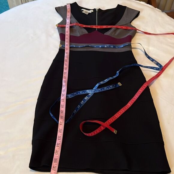 Maggy London Dress Sz 4 v Neck Cap Sleeve Black Gray Burgundy Silver Zipper - Picture 9 of 9